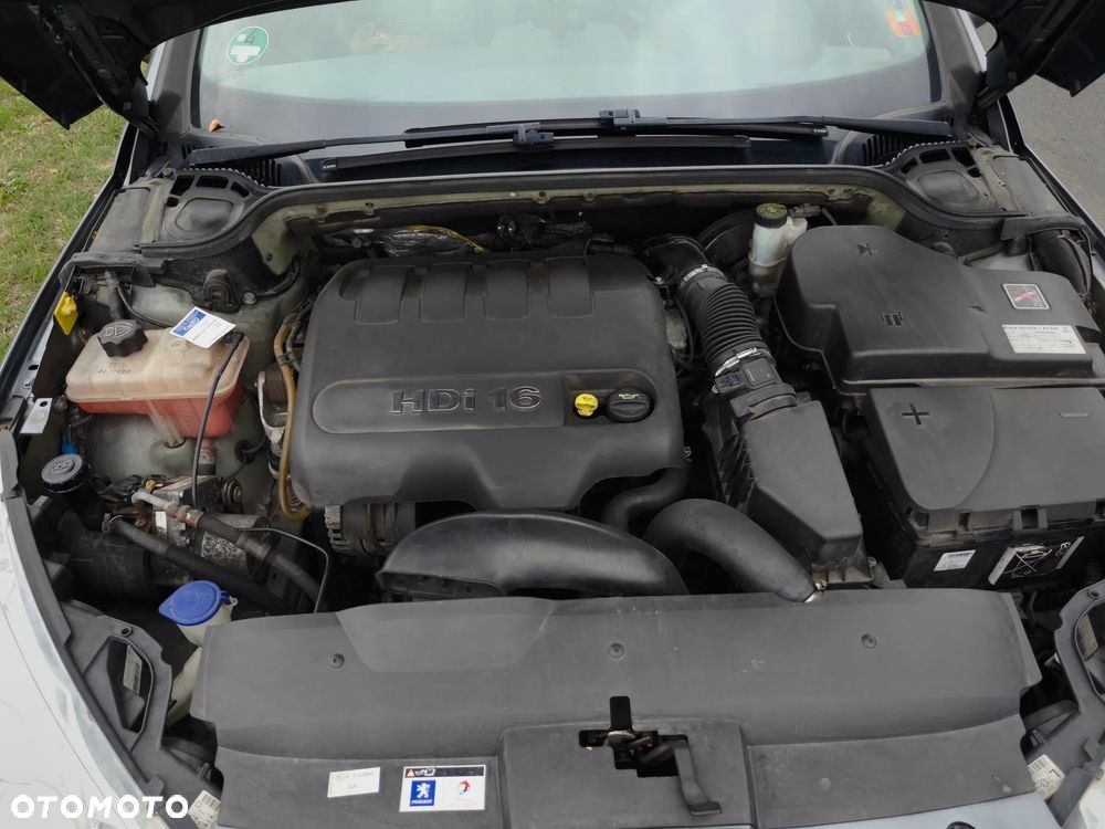 Peugeot 407 - 36