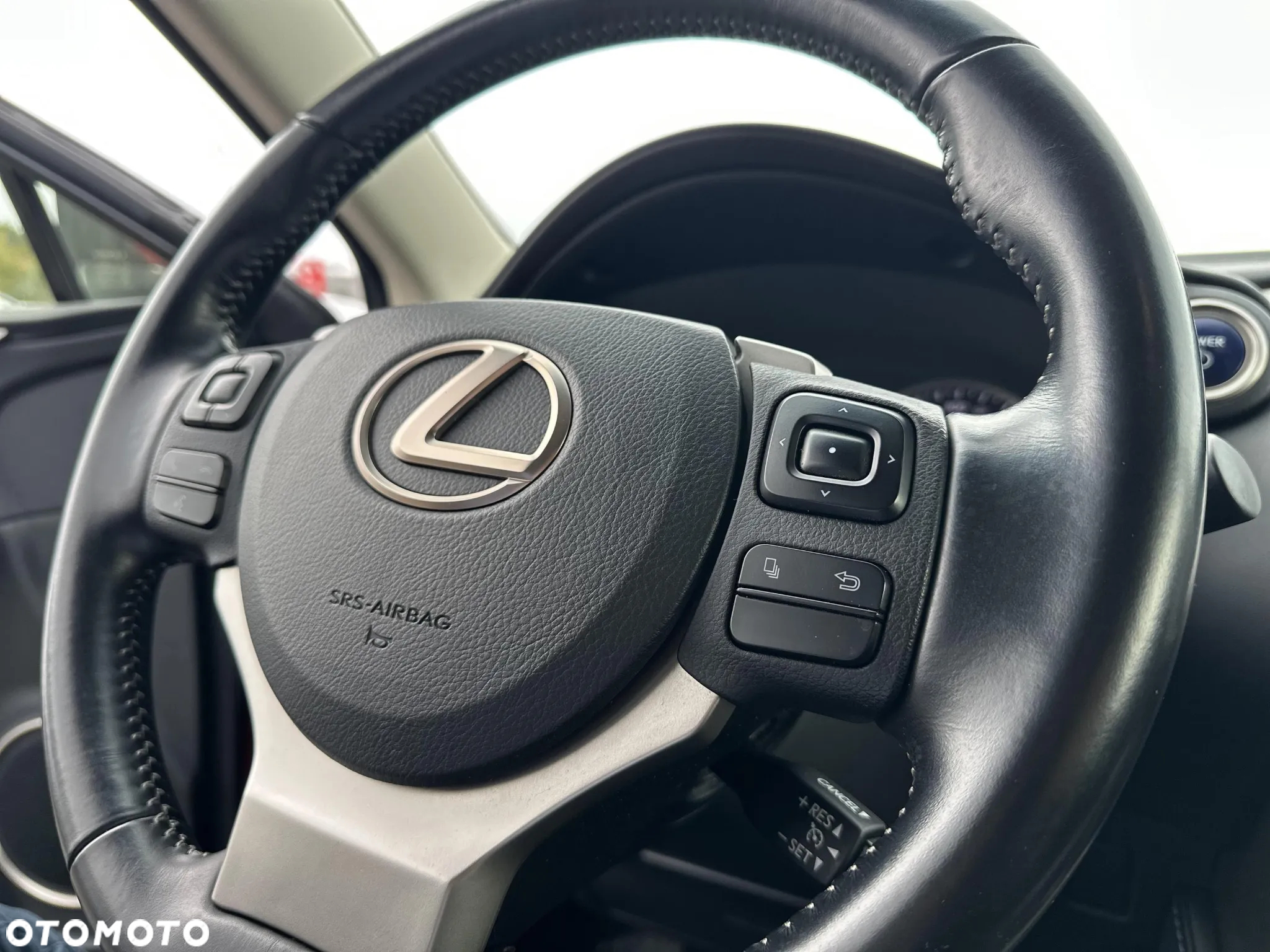 Lexus NX 300h Comfort AWD - 15