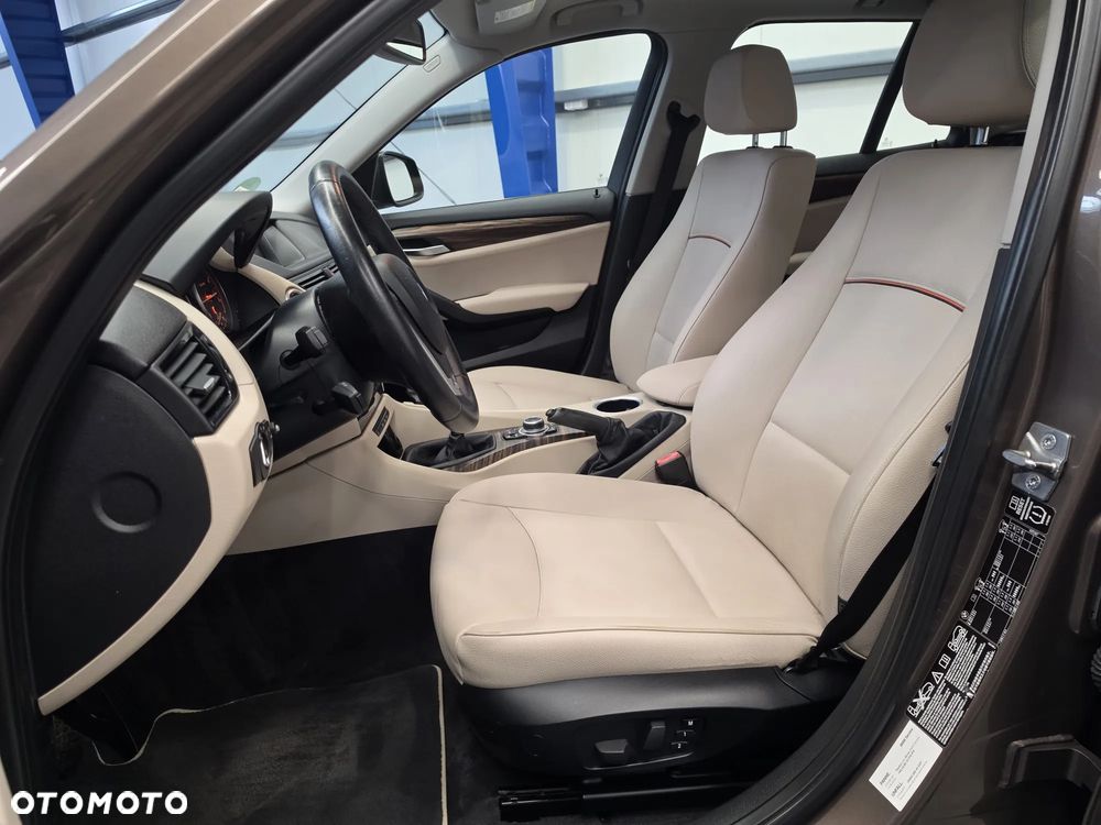 BMW X1 xDrive18d xLine - 21
