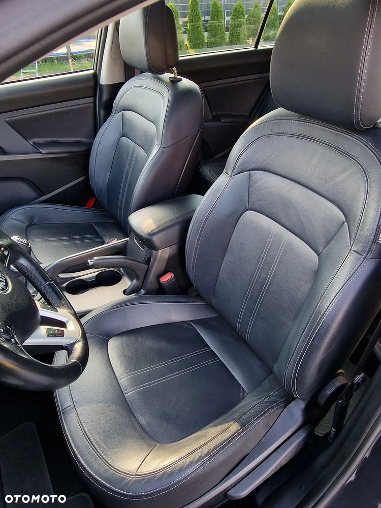 Kia Sportage 2.0 CRDI XL AWD - 10