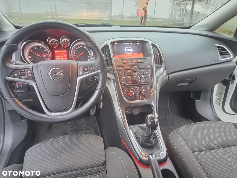 Opel Astra 2.0 CDTI DPF ecoFLEX Start/Stop Active - 8