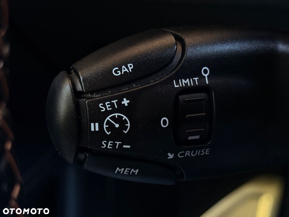 Peugeot 3008 BlueHDi 180 Stop & Start EAT8 GT - 28