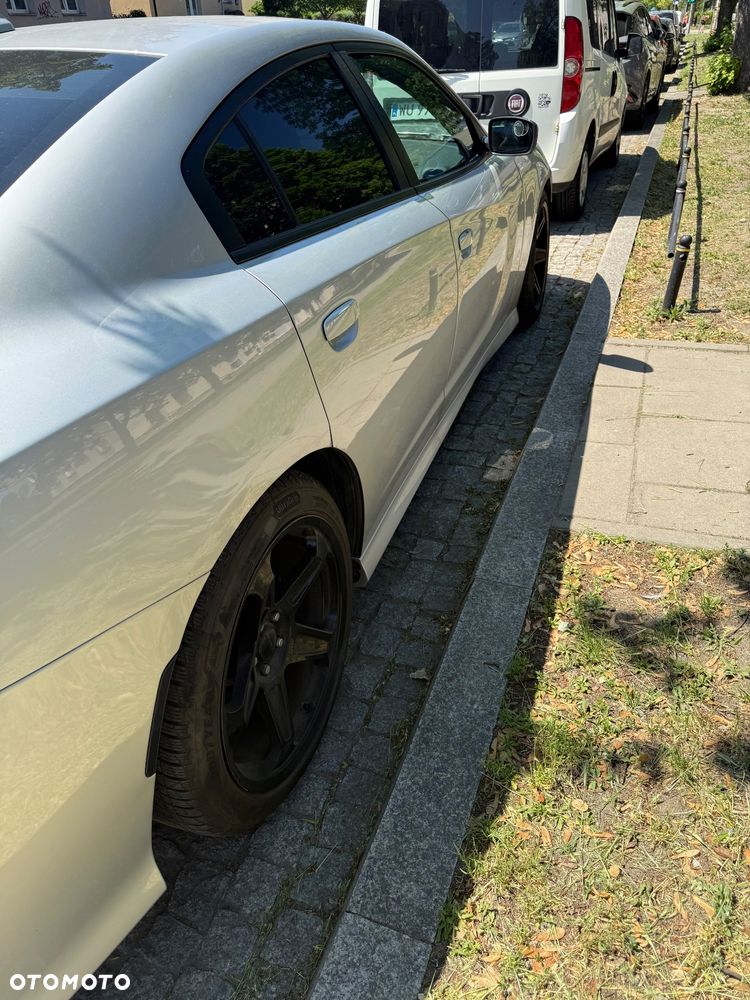Dodge Charger 5.7 R/T - 3