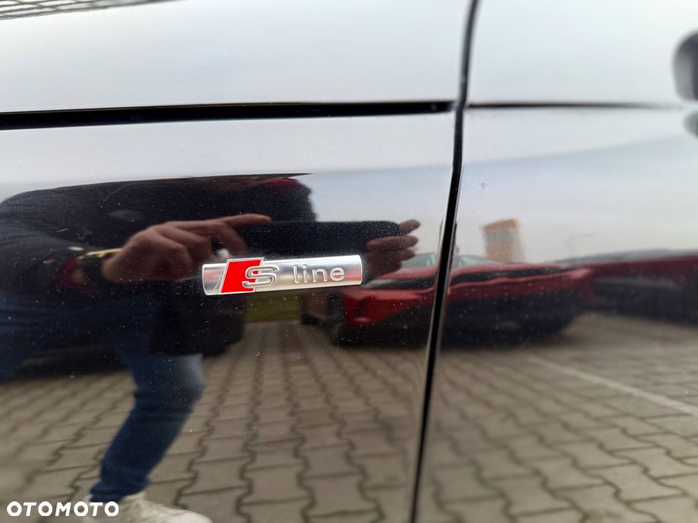 Audi A4 Avant 35 TDI S tronic S line - 12