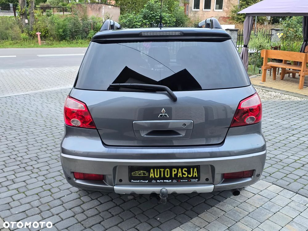 Mitsubishi Outlander 2.0 2WD Invite - 12