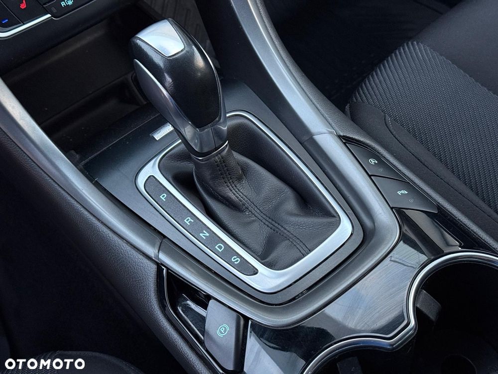 Ford Mondeo 2.0 TDCi Titanium PowerShift - 36