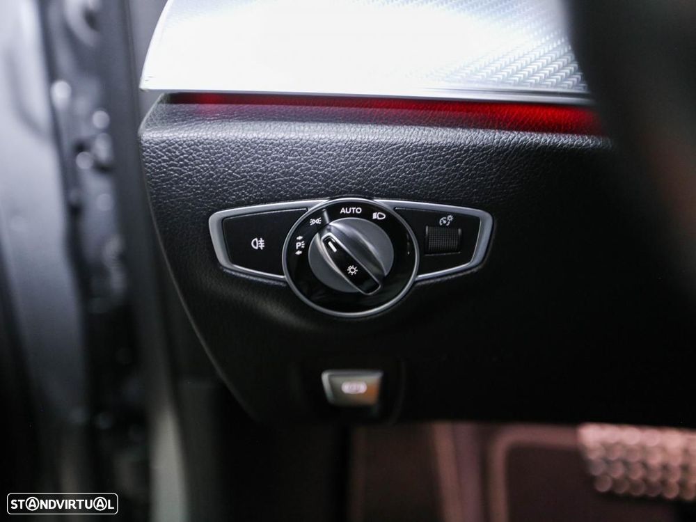 Mercedes-Benz E 300 de Avantgarde - 17