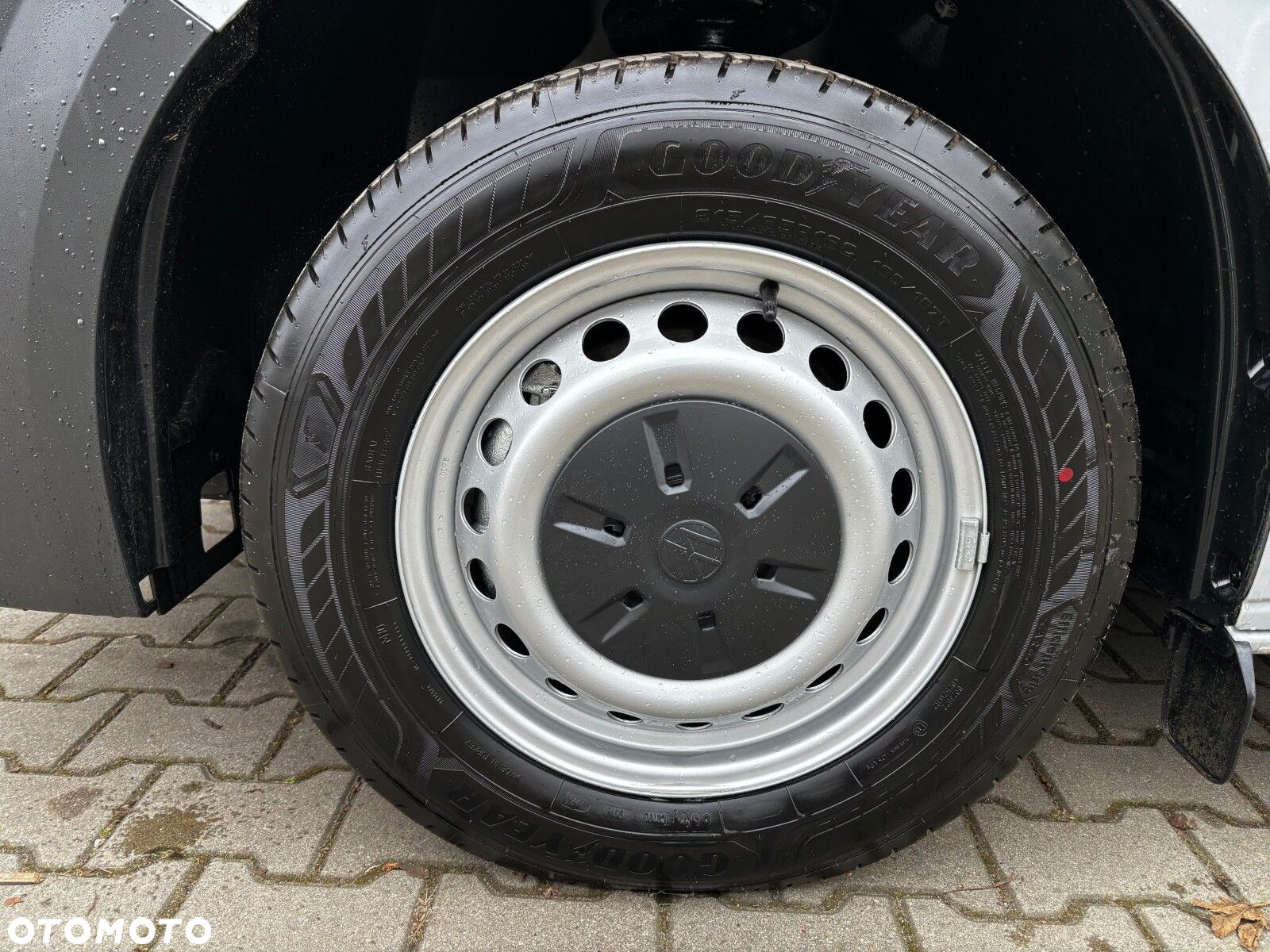 Volkswagen Transporter L2 2.0 TDI 4MOTION 150 KM 8-automat. - 22