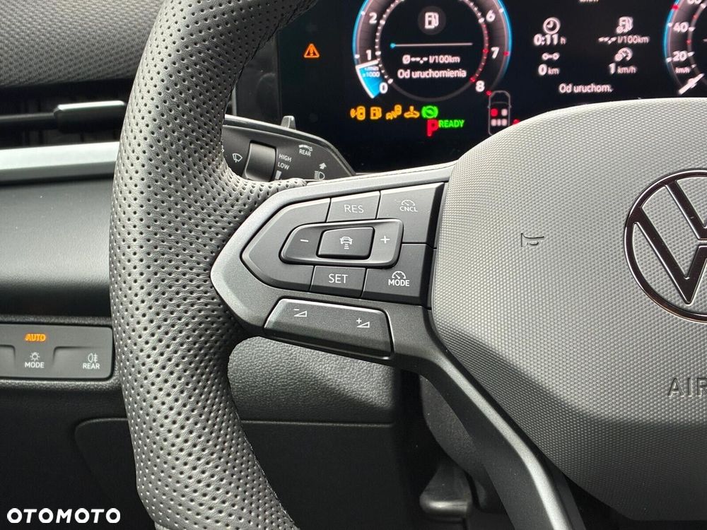 Volkswagen T-Roc - 10