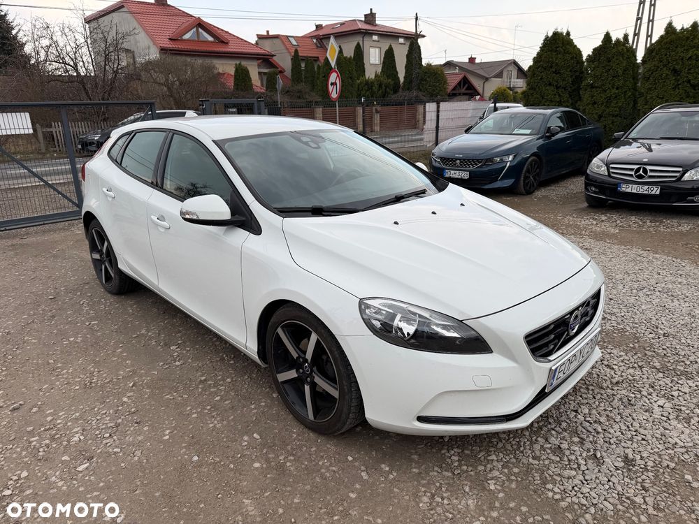 Volvo V40 D2 - 16