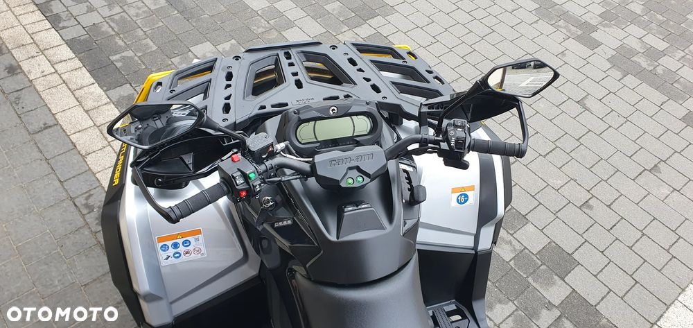 Can-Am Outlander Max - 8