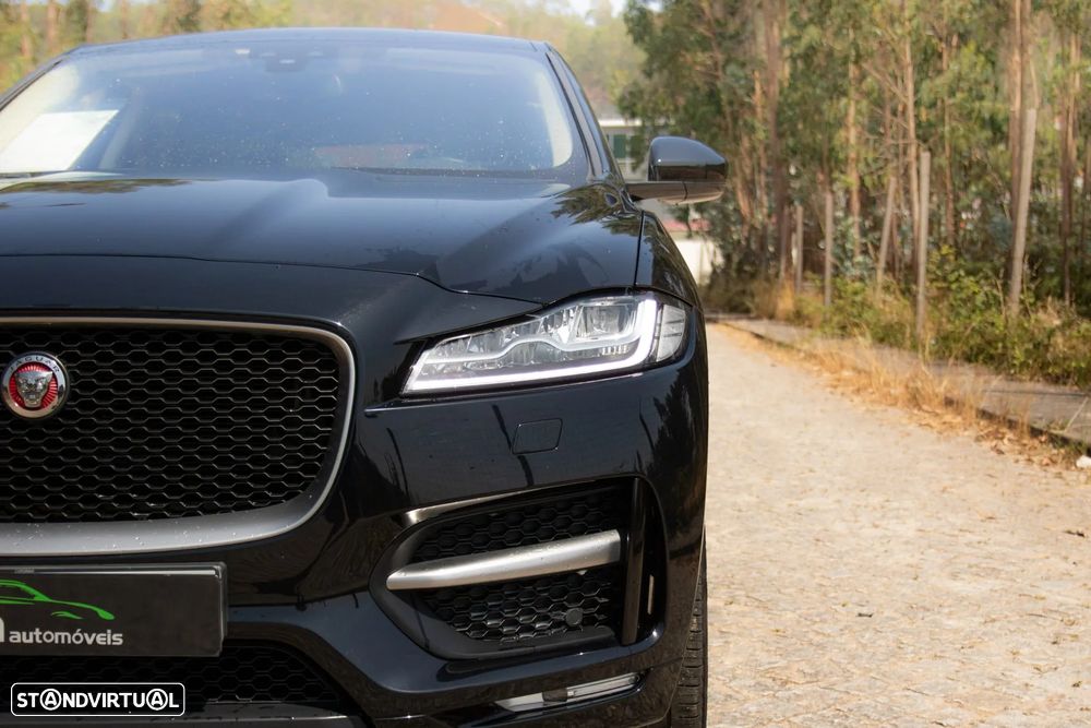Jaguar F-Pace 20d R-Sport - 4