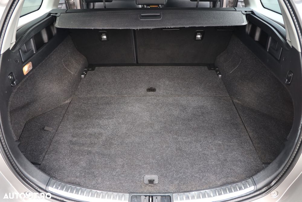 Toyota Auris 1.8 L VVT-i Hybrid Luna - 18
