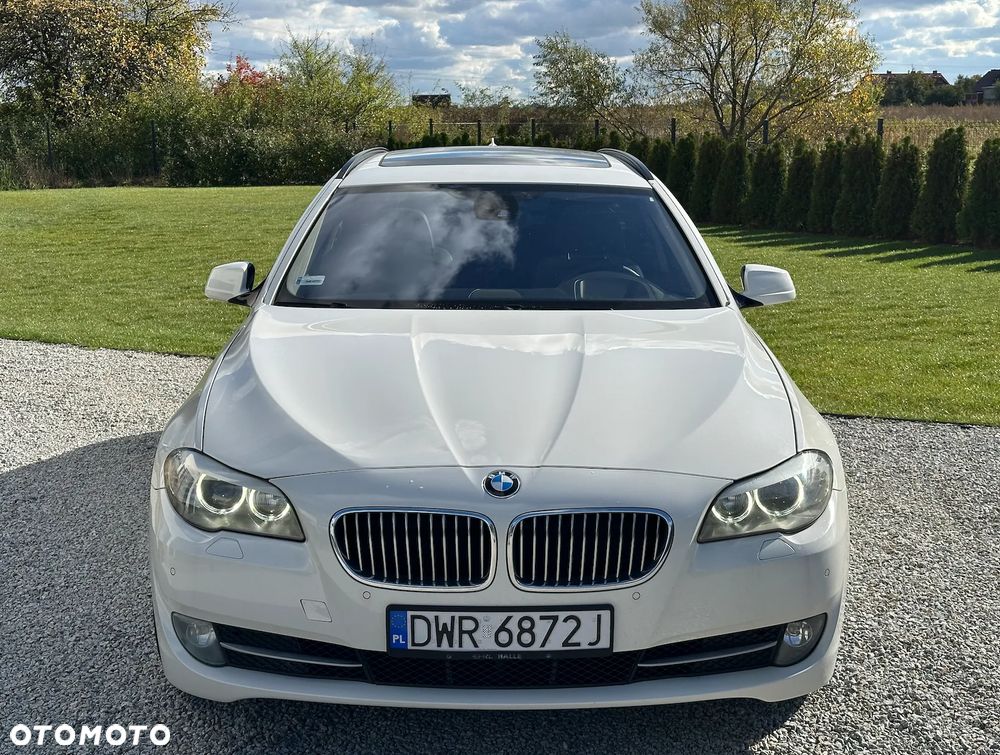 BMW Seria 5 525d xDrive - 1