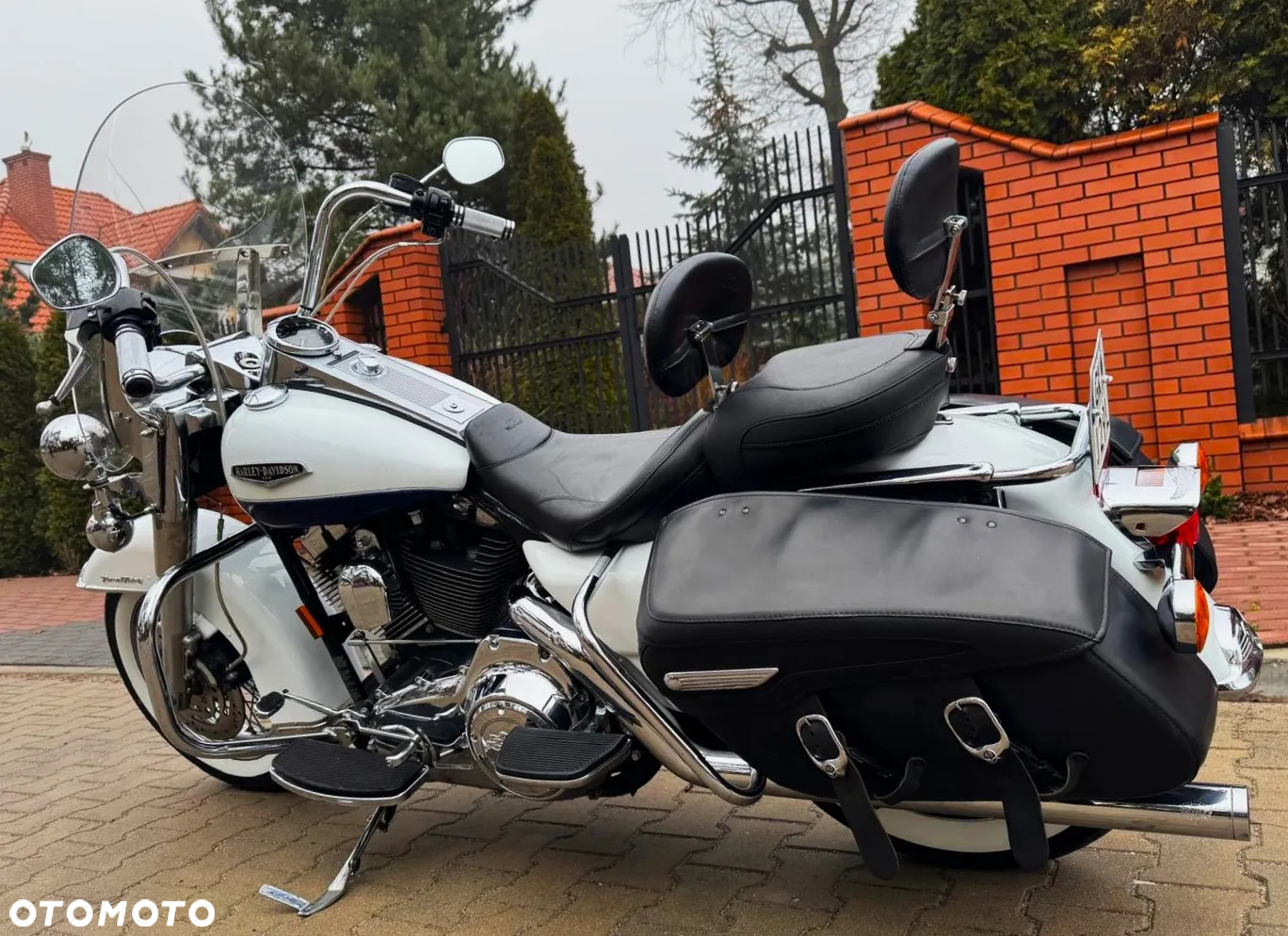 Harley-Davidson Touring Road King - 2