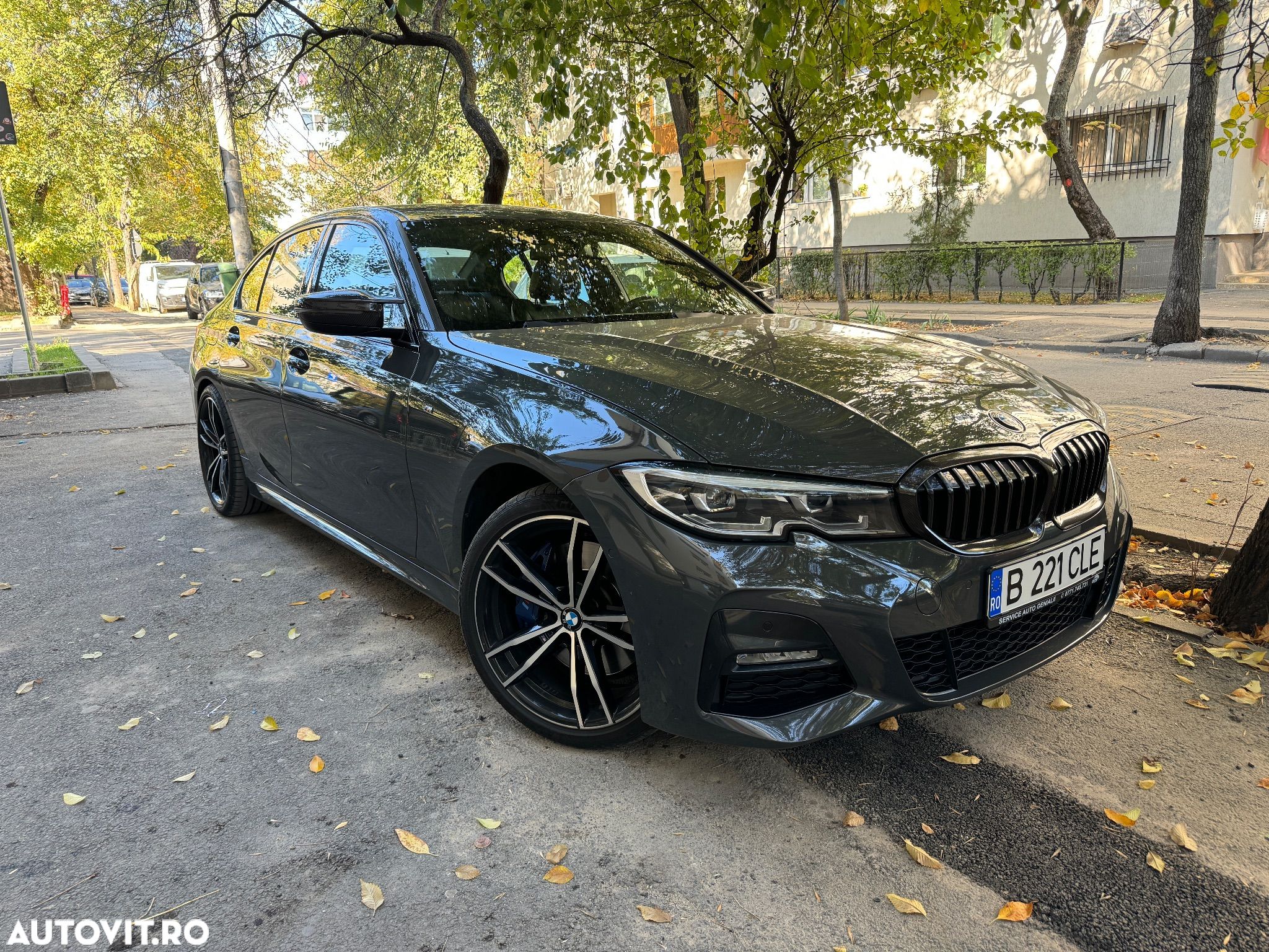 BMW Seria 3 330i AT M Sport - 1