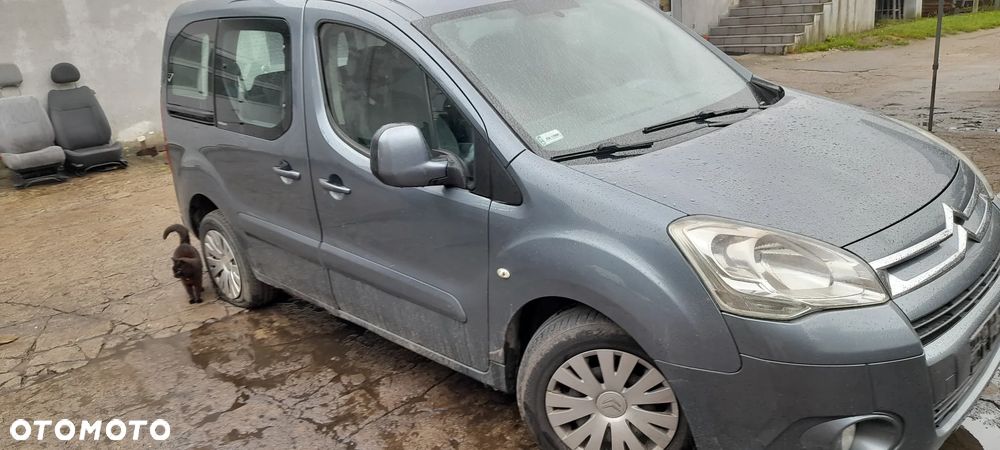 citroen berlingo III 08-12  KLAPA TYLNA - 6