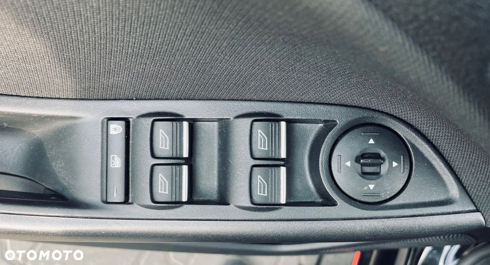 Ford Focus - 17