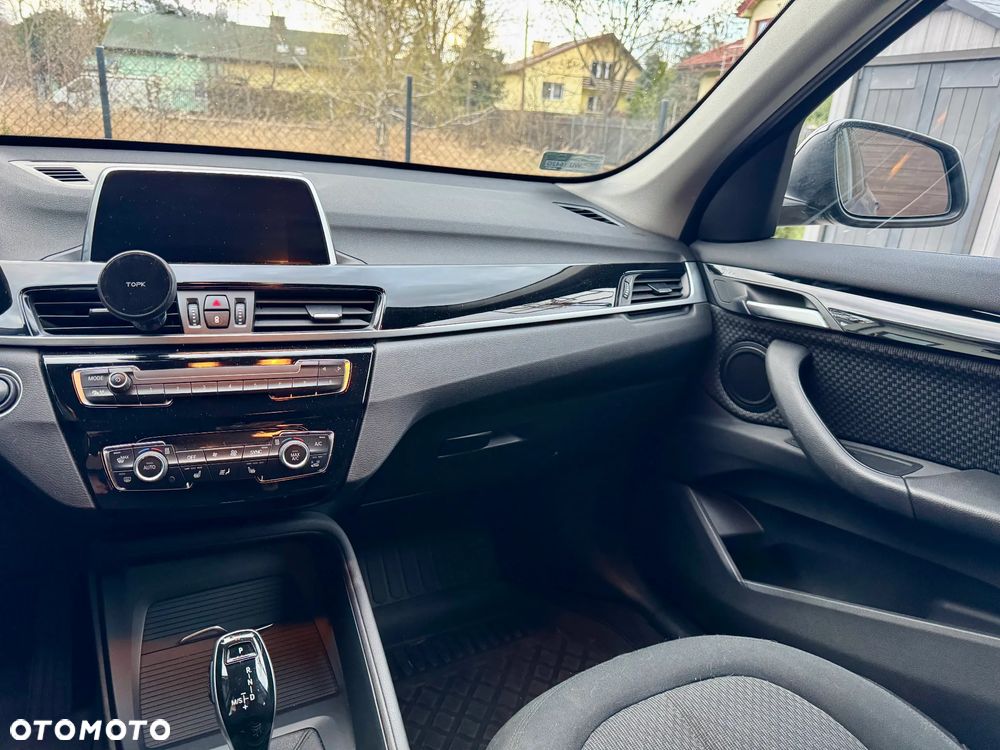 BMW X1 sDrive18i Advantage - 12