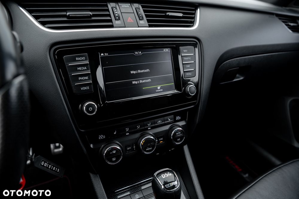 Skoda Octavia 2.0 TDI RS Challenge DSG - 33