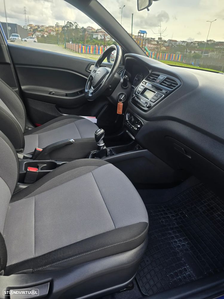 Hyundai i20 1.1 CRDi Access - 7
