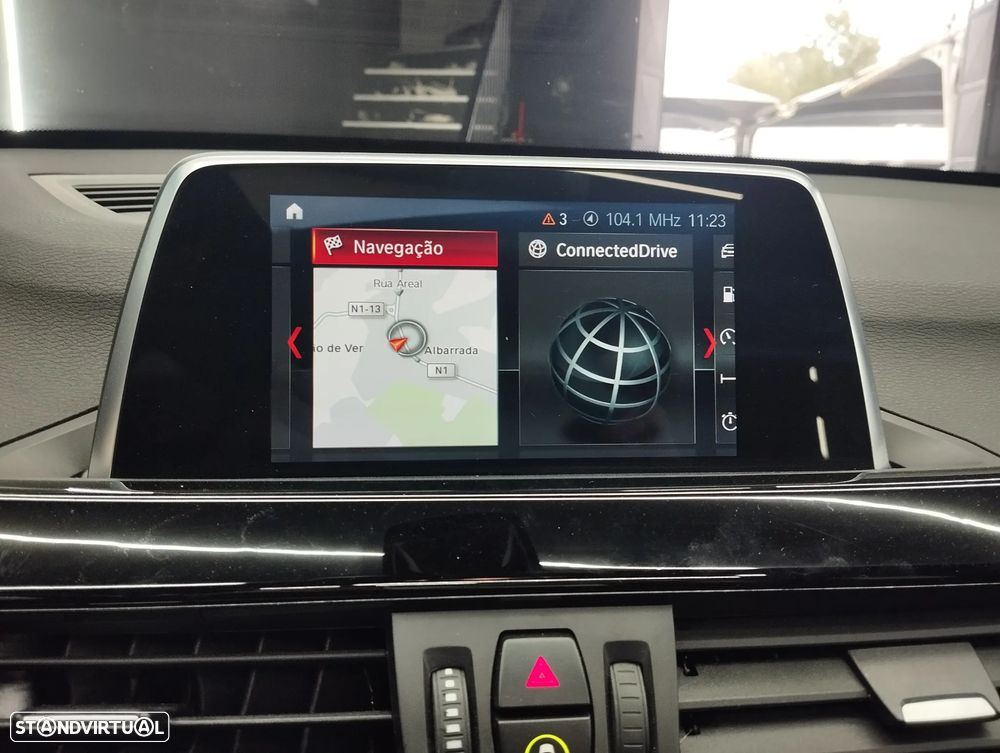 BMW X1 18 d sDrive Auto - 32