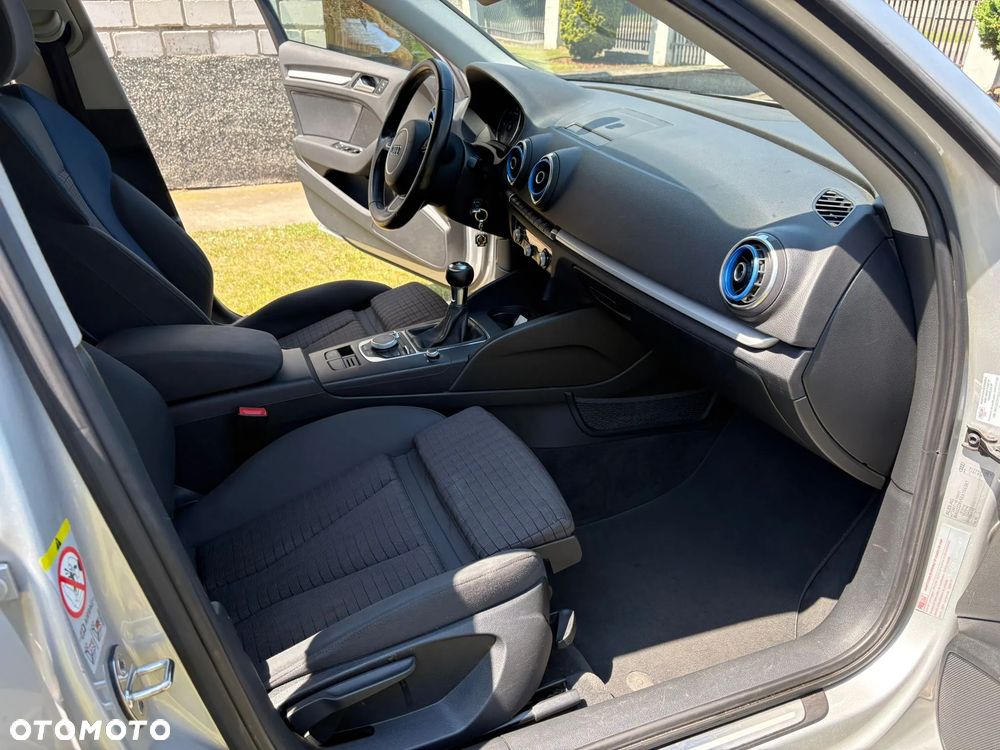 Audi A3 Sportback - 17