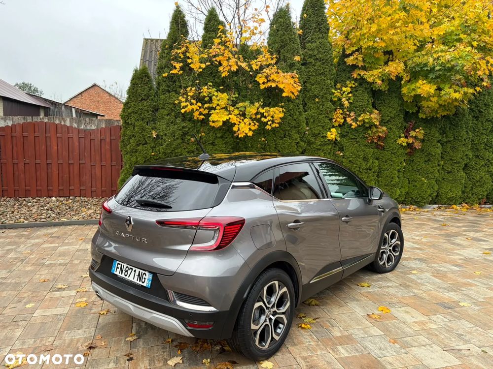 Renault Captur - 36