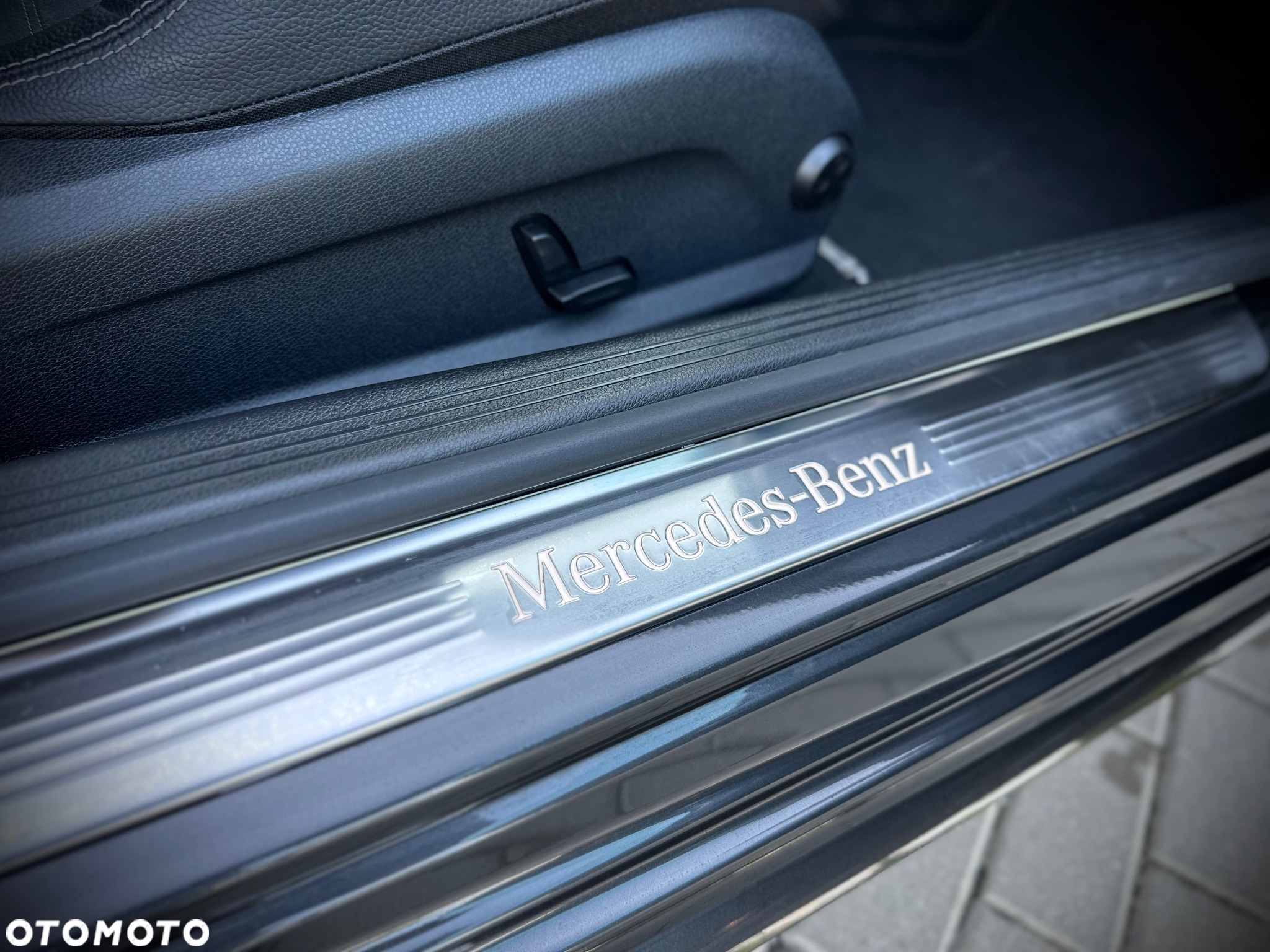 Mercedes-Benz Klasa C 300 d Coupe 9G-TRONIC AMG Line - 27