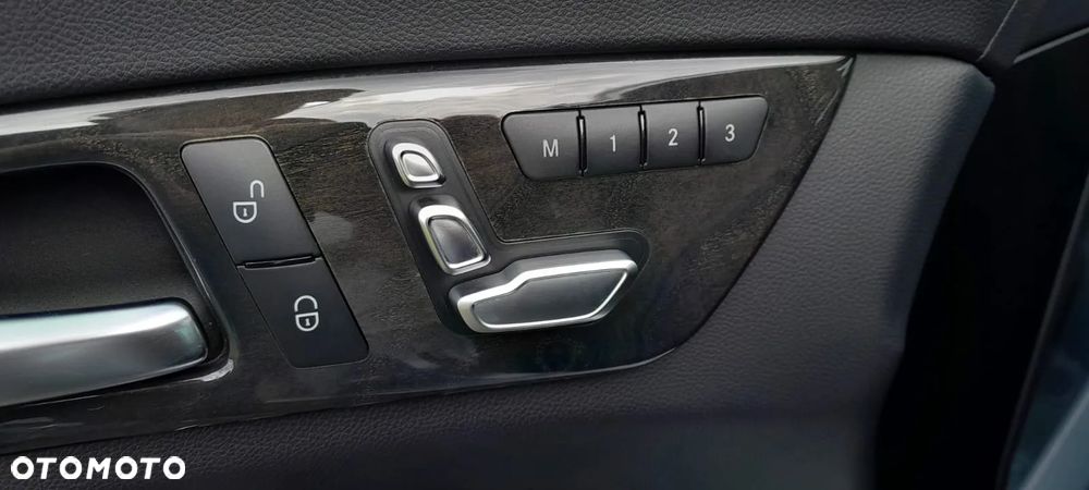 Mercedes-Benz CLS 350 BlueTEC 4-Matic - 11