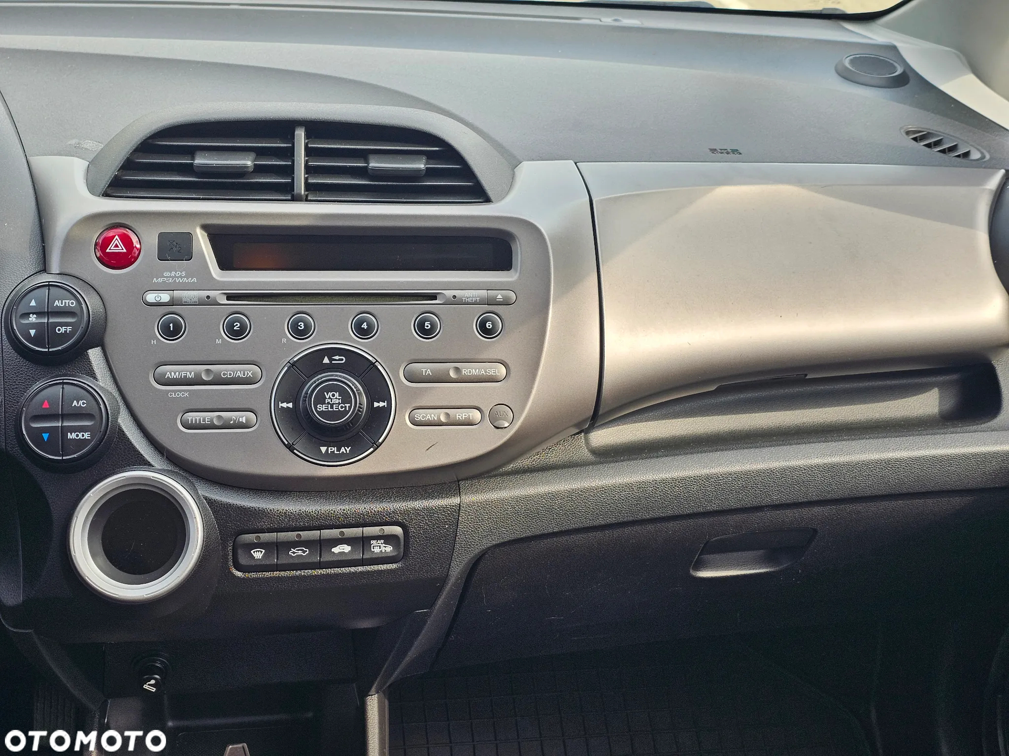 Honda Jazz 1.4 i-VTEC Exclusive - 23