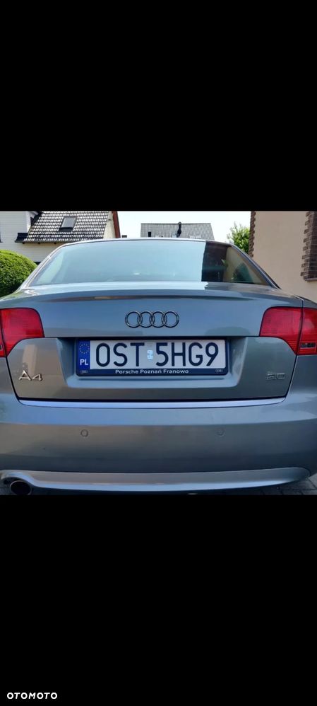 Audi A4 Limousine - 6
