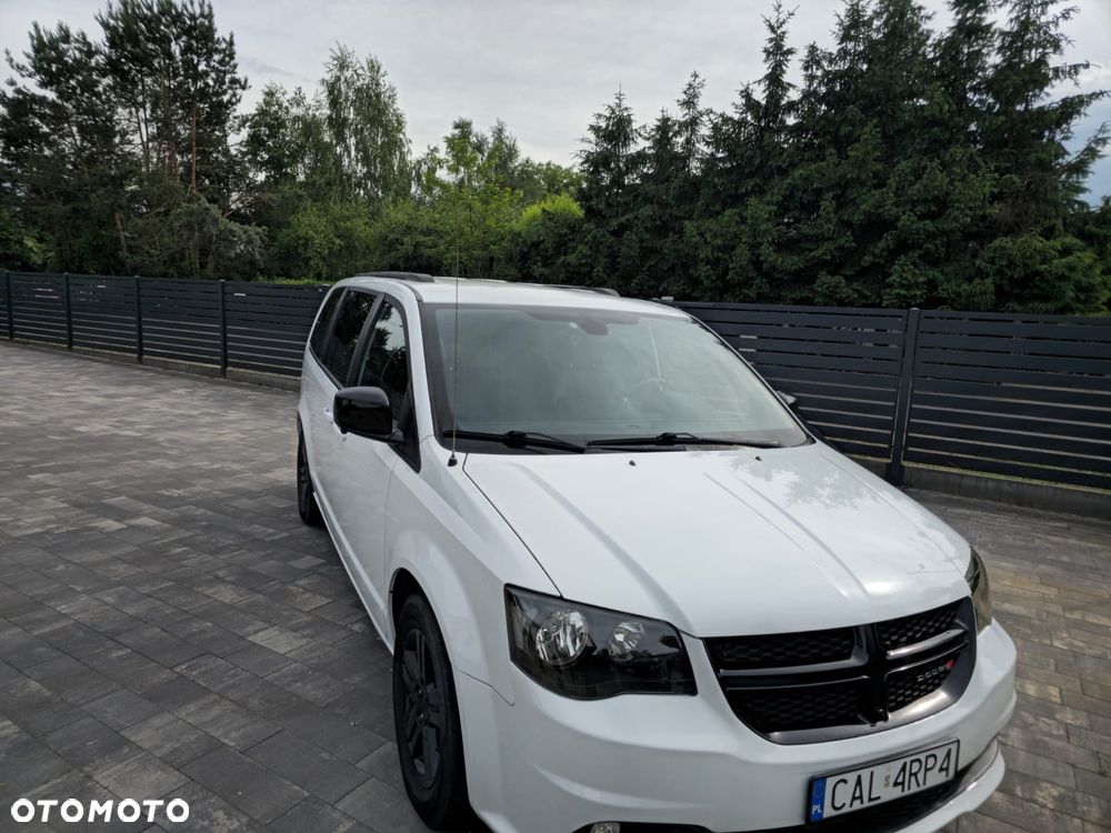 Dodge Grand Caravan 3.6 R/T - 4