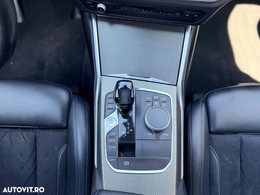 BMW Seria 3 320d xDrive AT M Sport - 17