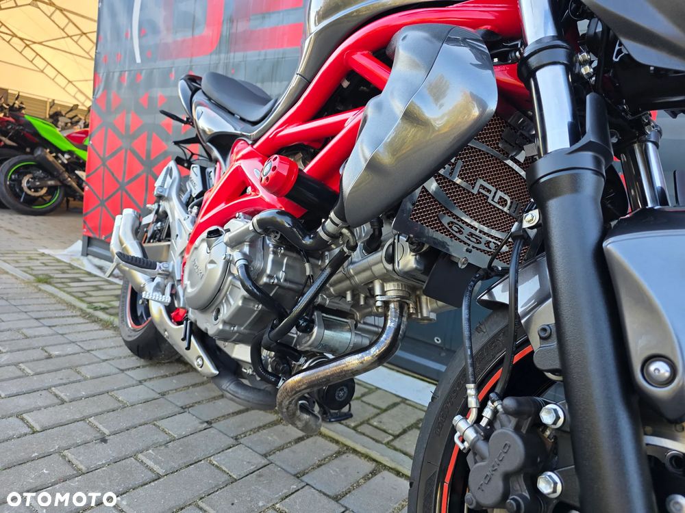 Suzuki Gladius - 28