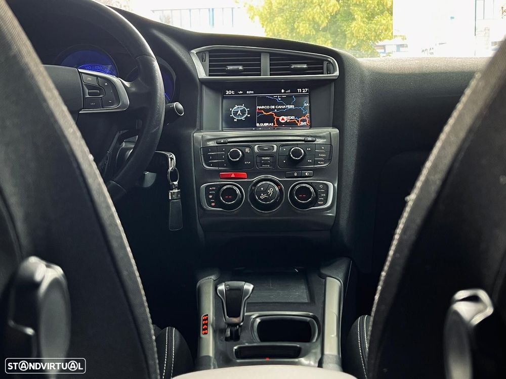 Citroën C4 e-HDi 115 ETG6 Exclusive - 24