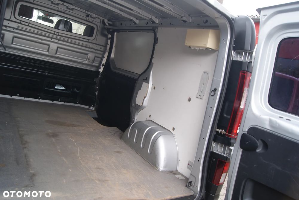 Opel Vivaro-B - 12