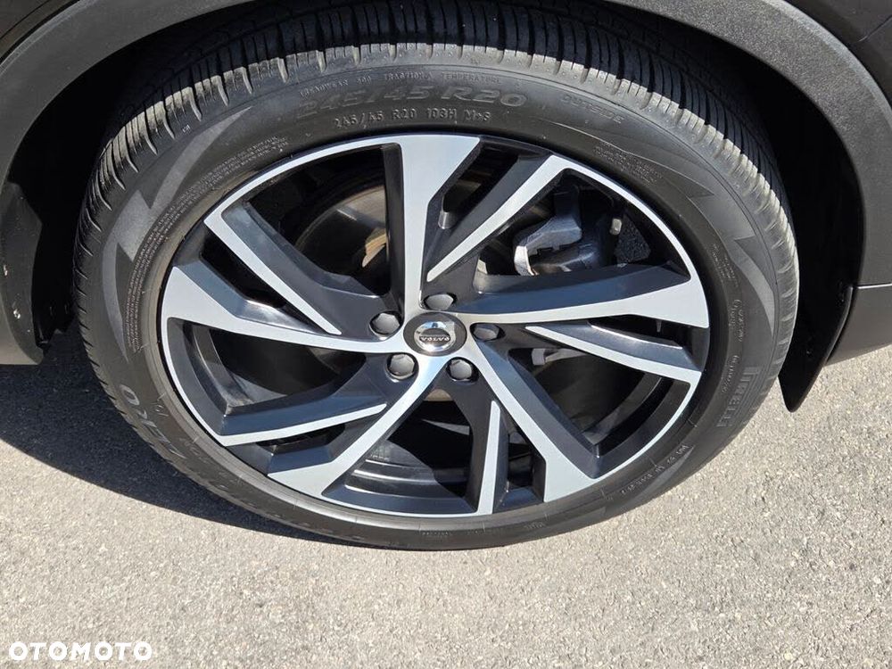 Volvo XC 40 B5 B AWD Geartronic RDesign - 5