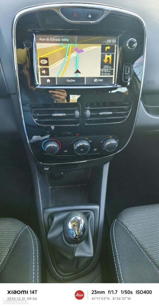 Renault Clio 1.2 16V 75 Collection - 33