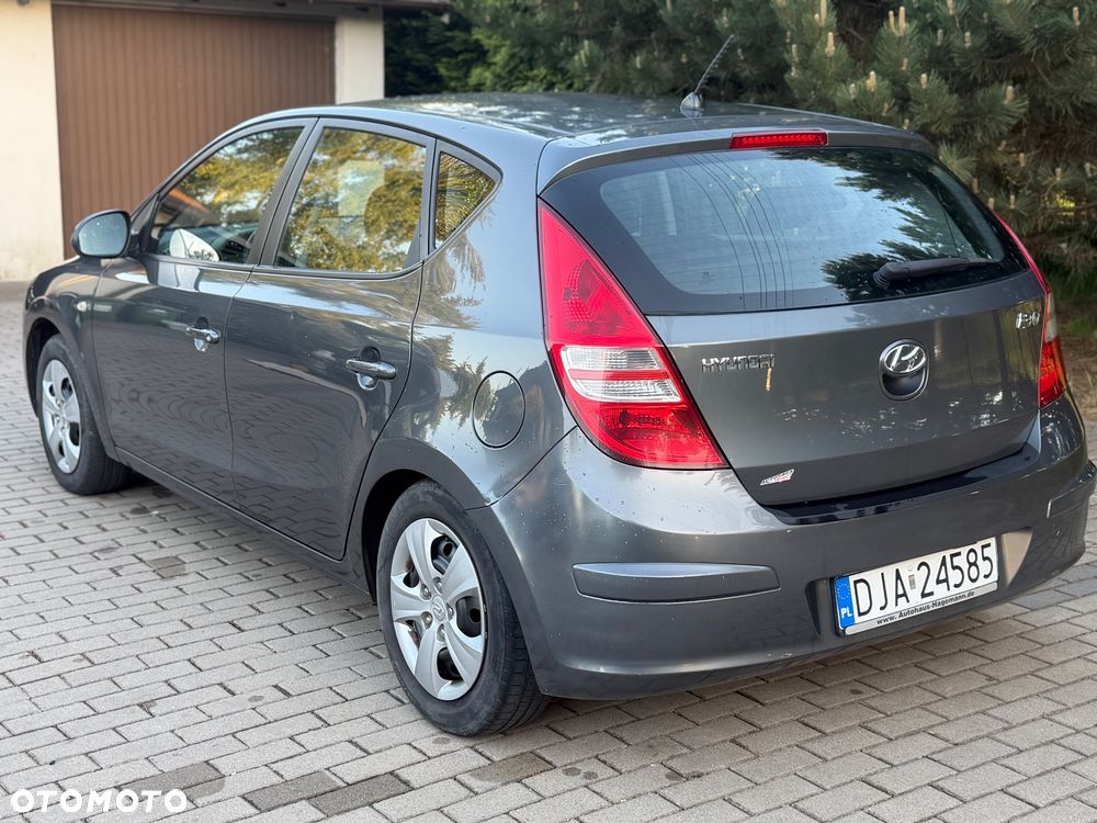 Hyundai i30 1.6 Automatik Comfort - 10