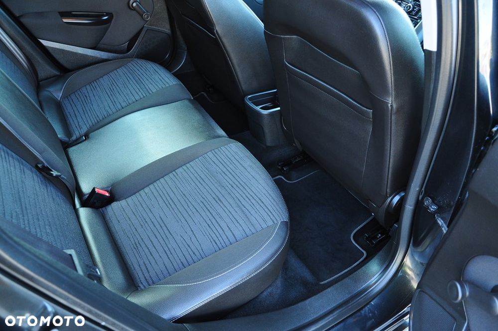 Opel Astra 1.4 Turbo Cosmo - 26