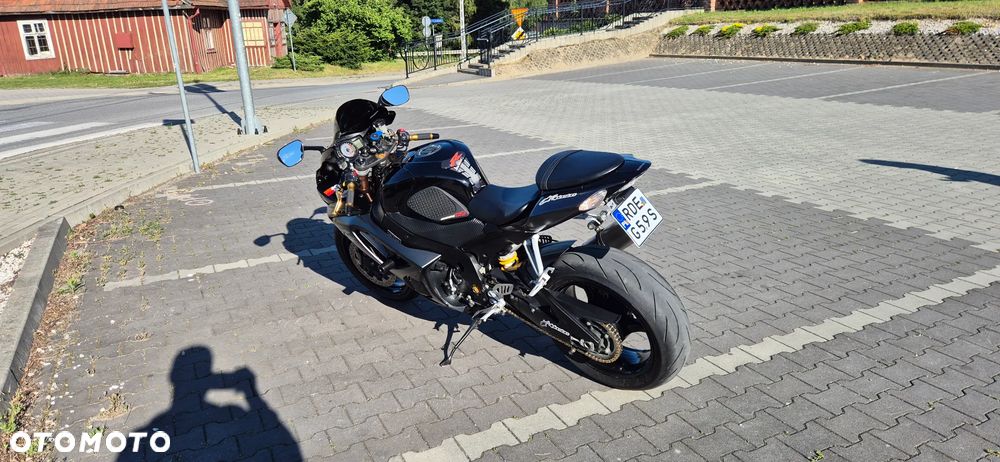 Suzuki GSX-R - 5