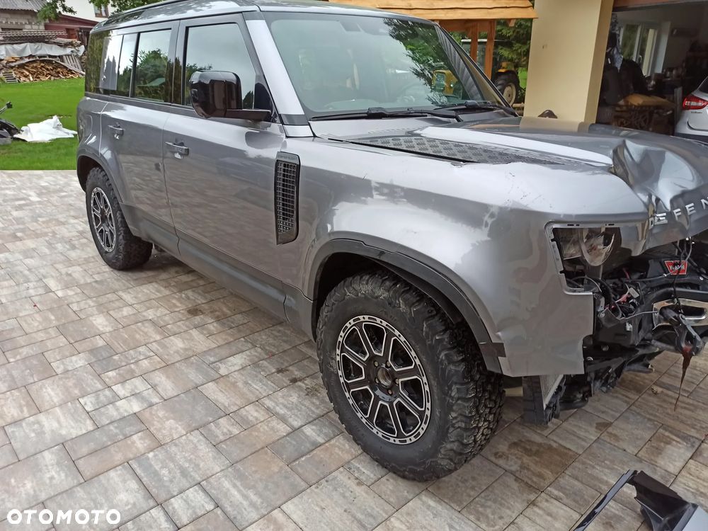 Land Rover Defender 110 P300 X-Dynamic HSE - 7
