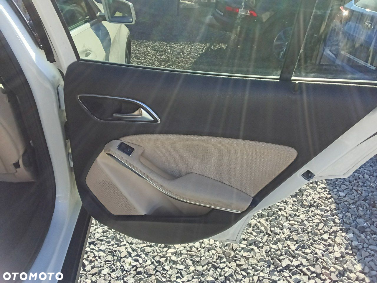 Mercedes-Benz GLA - 36