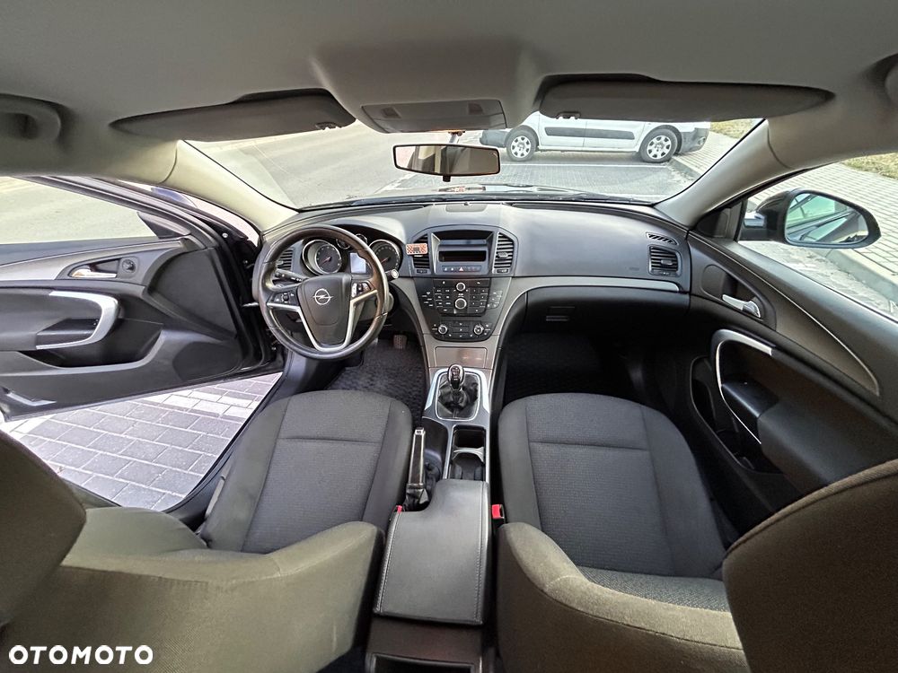 Opel Insignia 1.6 - 21
