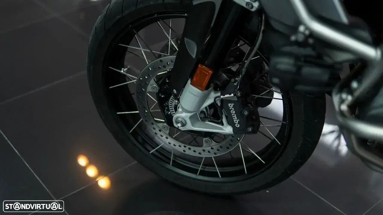 BMW R 1250 GS Adventure TRIPLE BLACK - 24