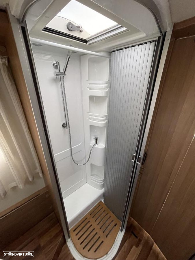 Hymer Tramp 698 c.central e basculante Gold edition - 27
