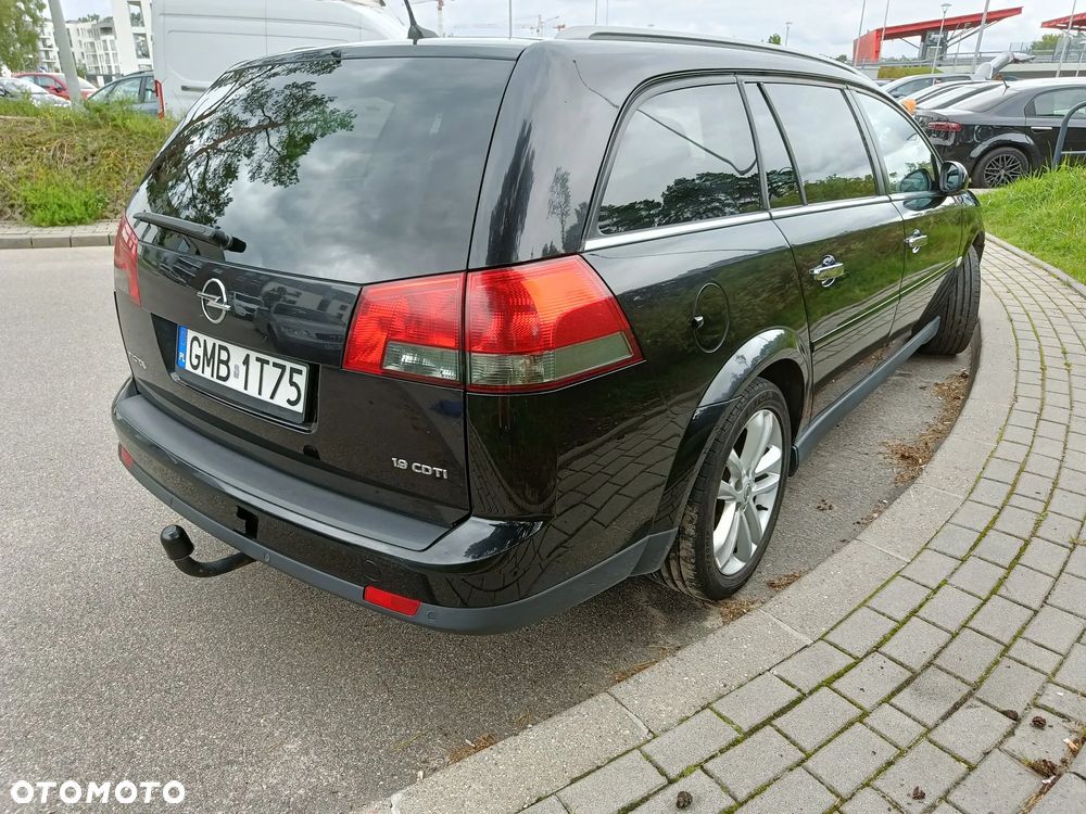 Opel Vectra 1.9 CDTI DPF Cosmo Plus - 3