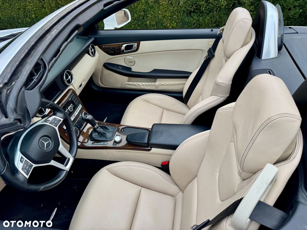 Mercedes-Benz SLK - 16