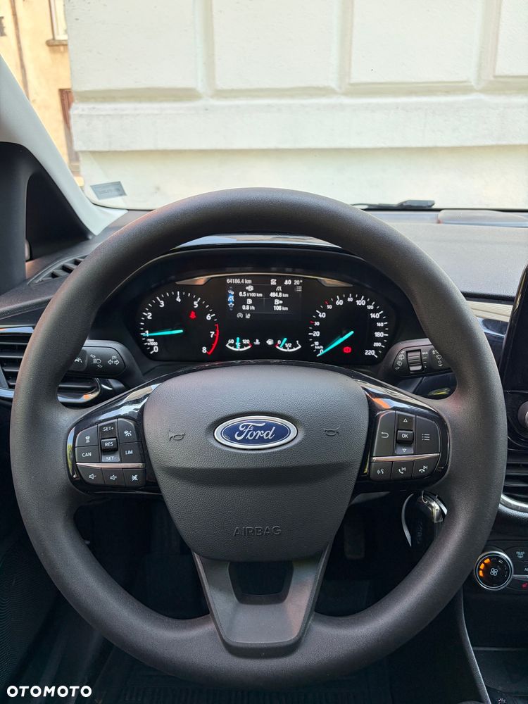 Ford Fiesta 1.1 S&S TITANIUM - 6